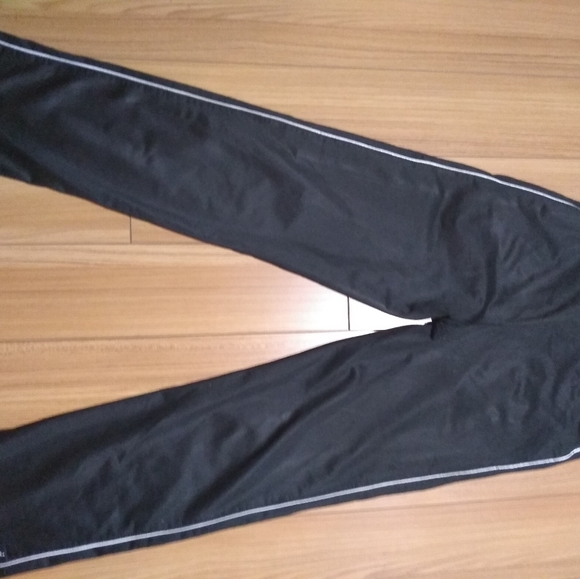 Jordan boys youth pants size US 10_12 Yrs black used - Picture 4 of 7